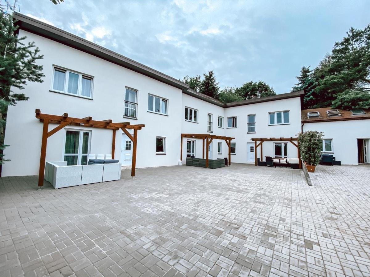 Chaty A Apartmany Hracholusky Kemp Kosatka Pnovany エクステリア 写真