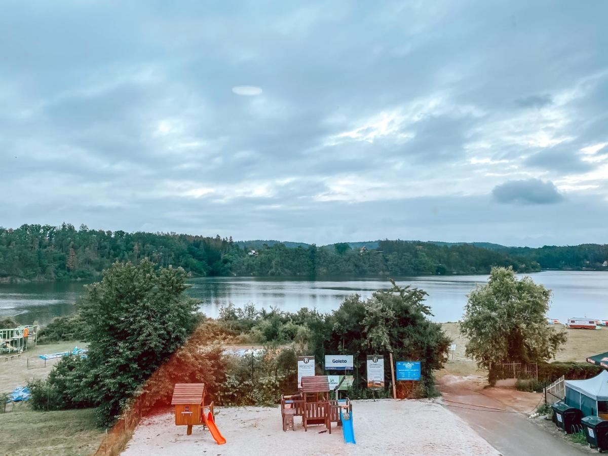 Chaty A Apartmany Hracholusky Kemp Kosatka Pnovany エクステリア 写真