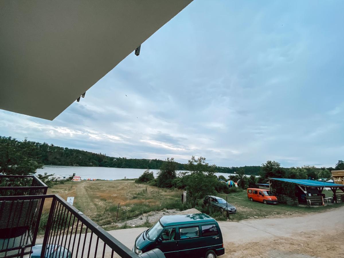 Chaty A Apartmany Hracholusky Kemp Kosatka Pnovany エクステリア 写真