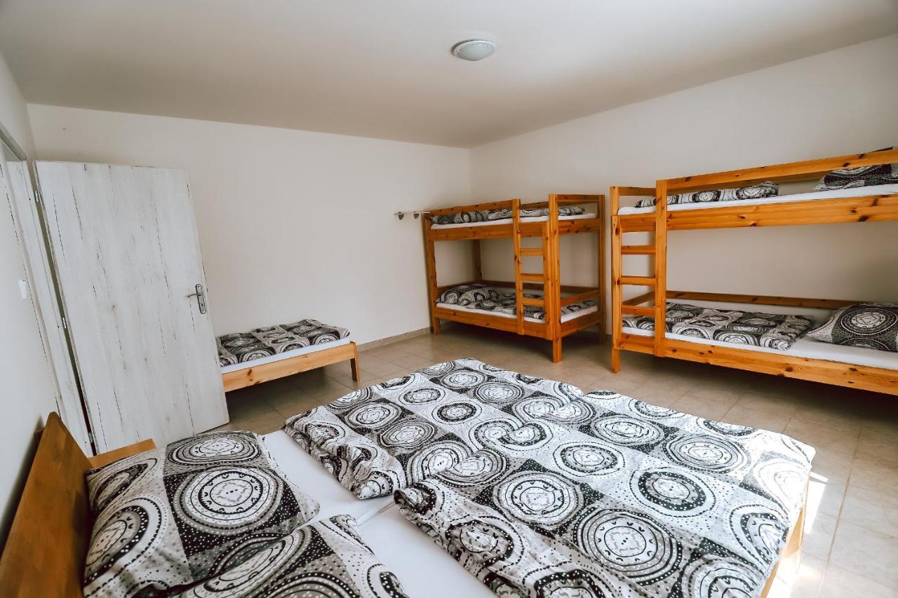 Chaty A Apartmany Hracholusky Kemp Kosatka Pnovany エクステリア 写真