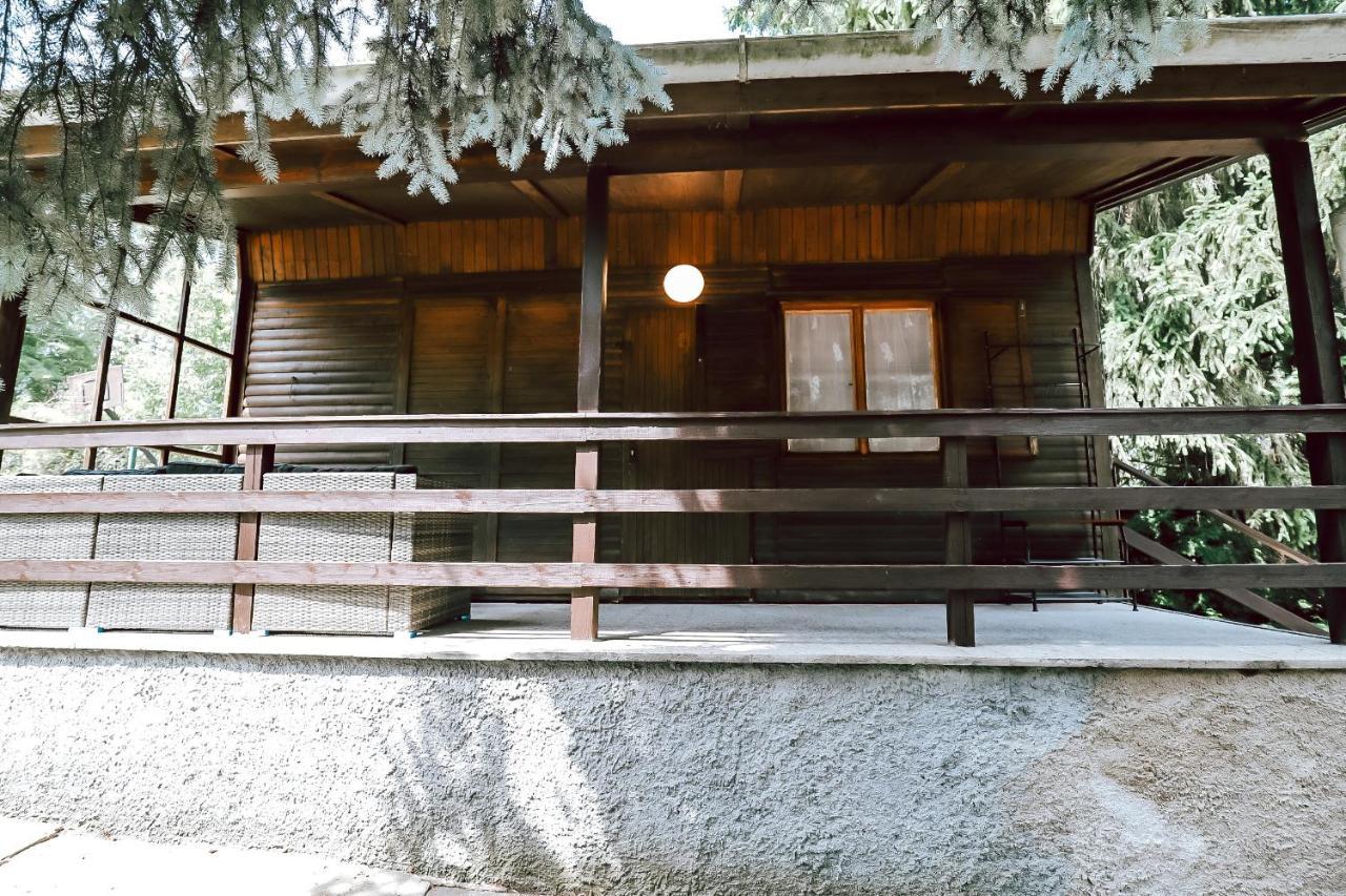 Chaty A Apartmany Hracholusky Kemp Kosatka Pnovany エクステリア 写真