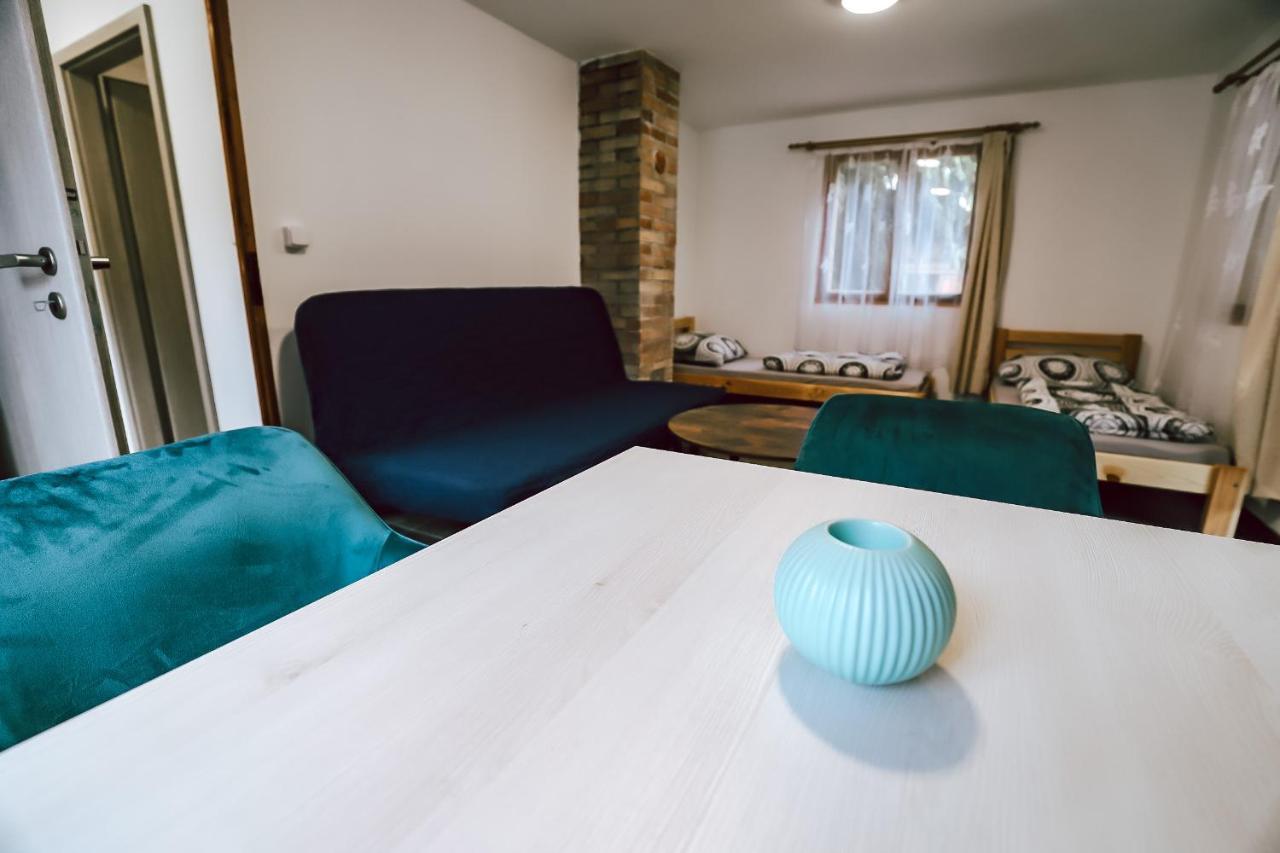 Chaty A Apartmany Hracholusky Kemp Kosatka Pnovany エクステリア 写真