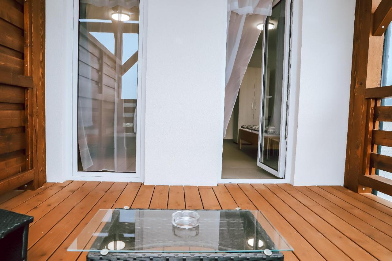 Chaty A Apartmany Hracholusky Kemp Kosatka Pnovany エクステリア 写真